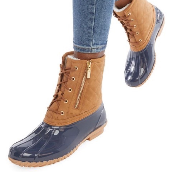 BNWB * Cognac & Navy Elliana Duck Boot - Picture 5 of 5